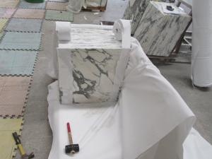 carreaux de sol en marbre blanc arabescato corchia