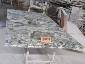 glace froide jade vert luxe grande dalle de marbre