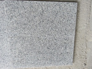 Tuiles de granit G640 pour le revêtement de sol et de mur