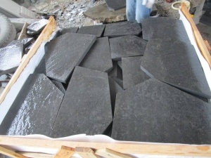 Pavé de pierre aléatoire au basalte noir flambé de Zhangpu