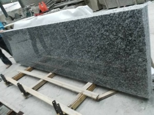 Demi-dalle de granit G439 Granite blanche grise
