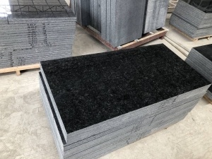 Carreaux de sol en granit noir hautement poli d'Angola