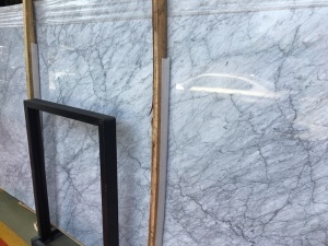 italie dalles de marbre gris benz