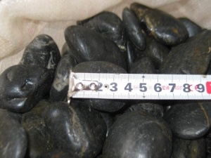 couleur noire galets polis naturels pierres de rivière