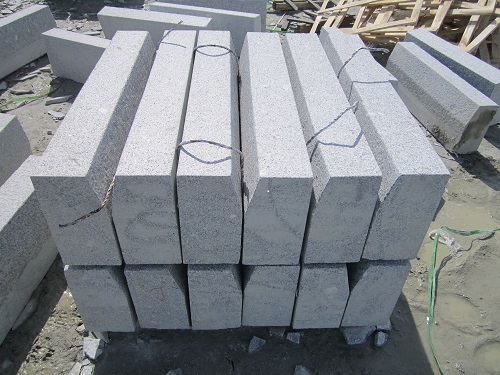les exigences de base pour la pierre de bordure sur le chantier